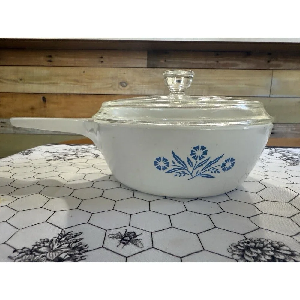 Vintage Corning Ware Blue Cornflower P-81-B 1-Pint Sauce Pan w/ P-81-C Lid